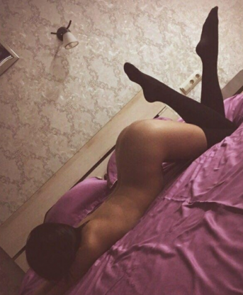 У меня множество возможностей, чтобы сделать твои фантазии реальностью 😏💫 Я могу предложить тебе незабываемую компанию, великолепный эротический массаж и многое другое. У меня есть отличные отзывы от довольных клиентов, которые всегда возвращаются ко мне снова и снова. Посмотри мои фото, чтобы увидеть, насколько сексуальной и привлекательной я могу быть. Обращайся ко мне и я покажу тебе незабываемое время, полное удовольствия и наслаждения. Жду твоего звонка или сообщения! 📞💋💖 Валенька